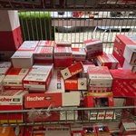 Schroeven En Pluggen Ca 50 Dozen Fischer, Partij